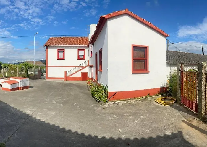 Casa 8 Con Jardin Terraza Y Barbacoa Holiday home Sanxenxo